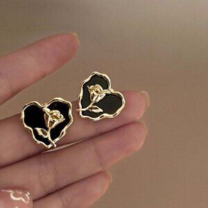 Women’s Black Heart Stud Earrings with Gold Trim & Floral Design Silver Needle